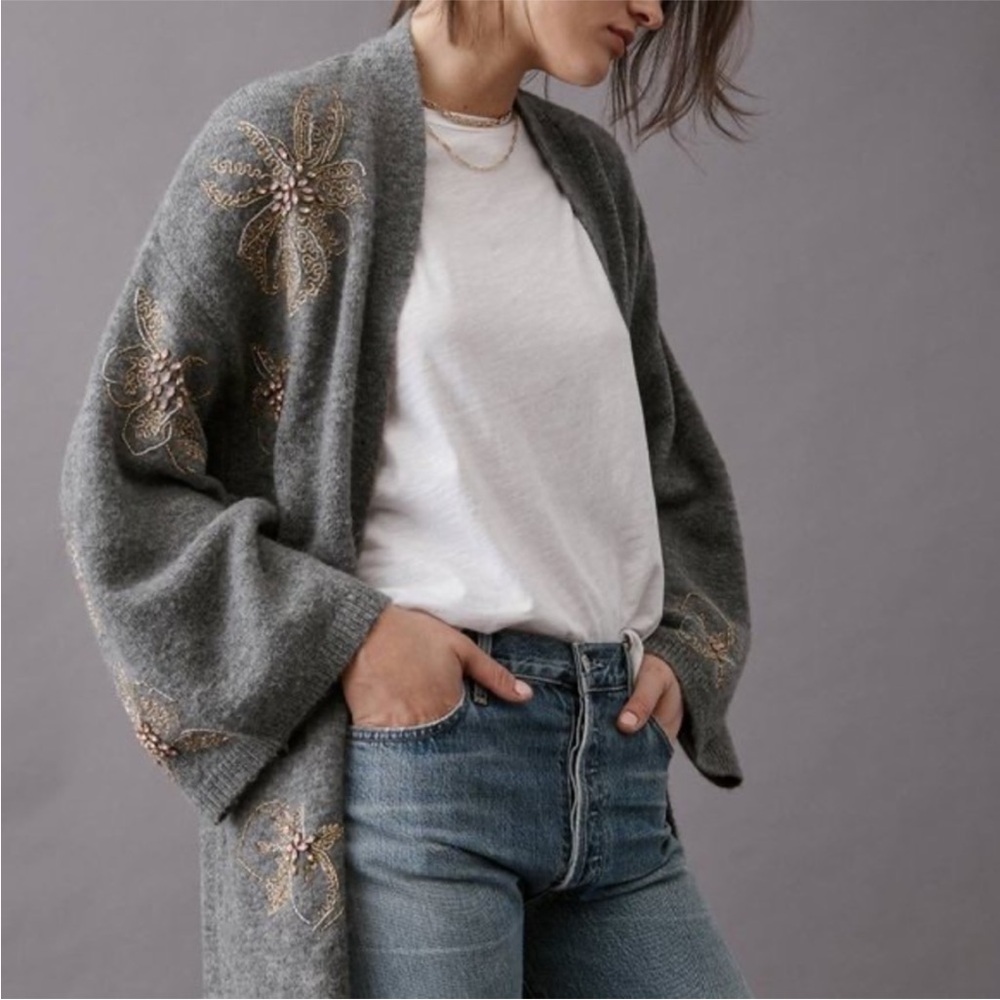 Anthropologie Sweater Gray Embroidered Floral and Jewels Open Cardigan ONE SIZE - Picture 4 of 15